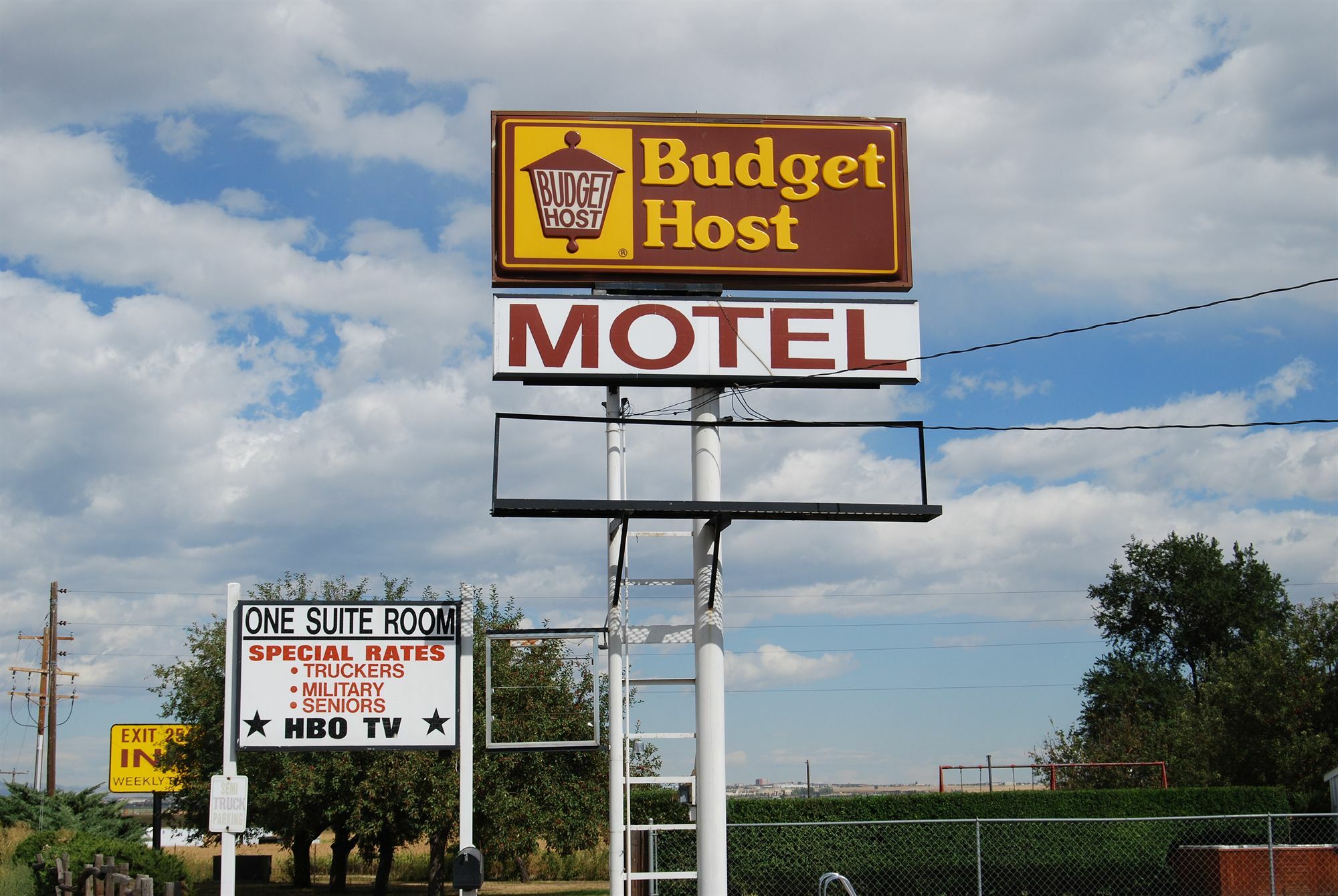 Budget Host Exit 254 Inn Loveland Eksteriør bilde